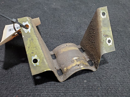 Fuel Strainer Backet - Cessna - 735