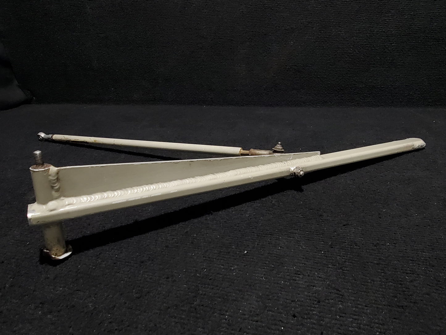 Lever Assy Actuator - Cessna - 5Y-RNA