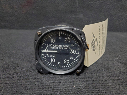 Vertical Speed Indicator - United Instruments - 5Y-FOO