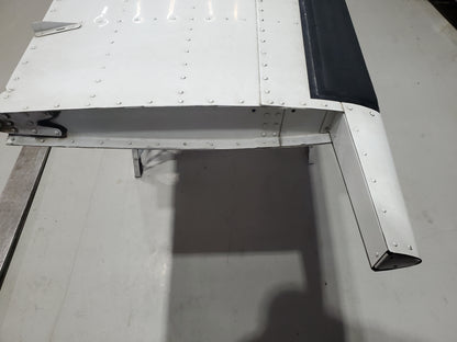 Horizontal Stabilizer - Cessna 208B Caravan - OO-SEX