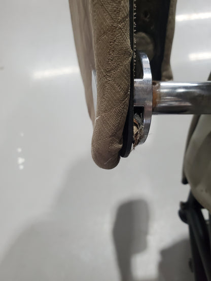 Seat Assembly - Pilot/Co-Pilot - 2 of 2 - Cessna - 5H-TAZ