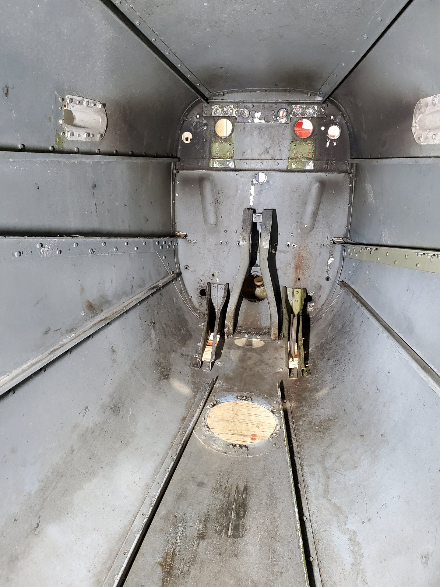 Tail Section - Cessna 180 - C-FCDQ