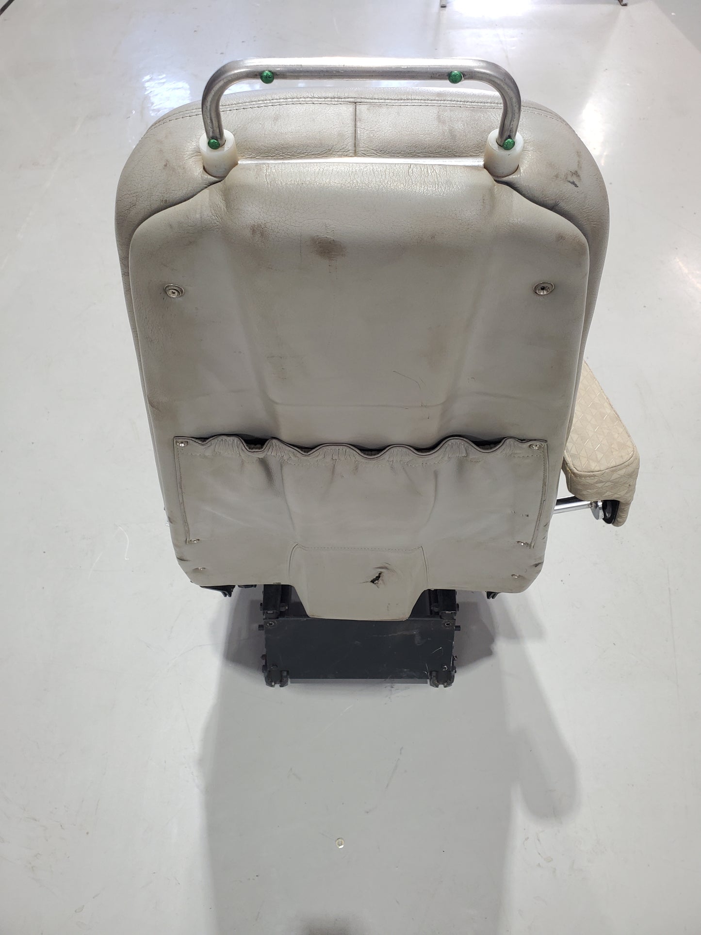 Seat Assembly - Pilot/Co-Pilot - 2 of 2 - Cessna - 5H-TAZ