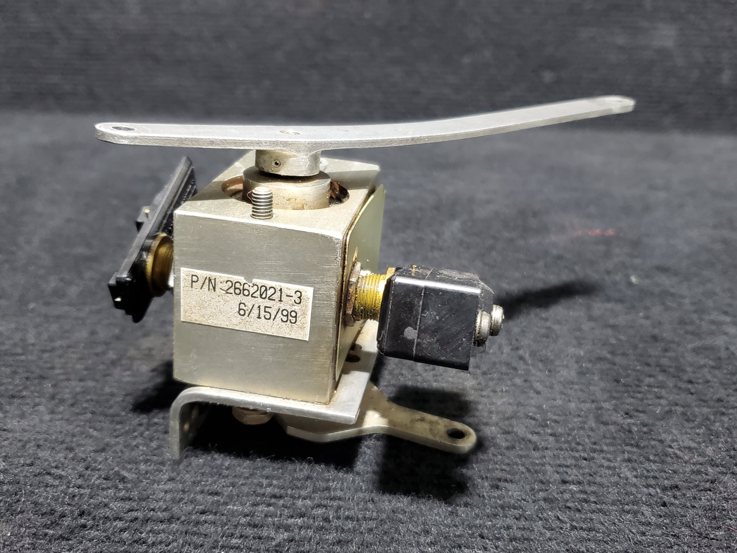 Flap Actuator Switch Assy - Cessna - OO-SEX