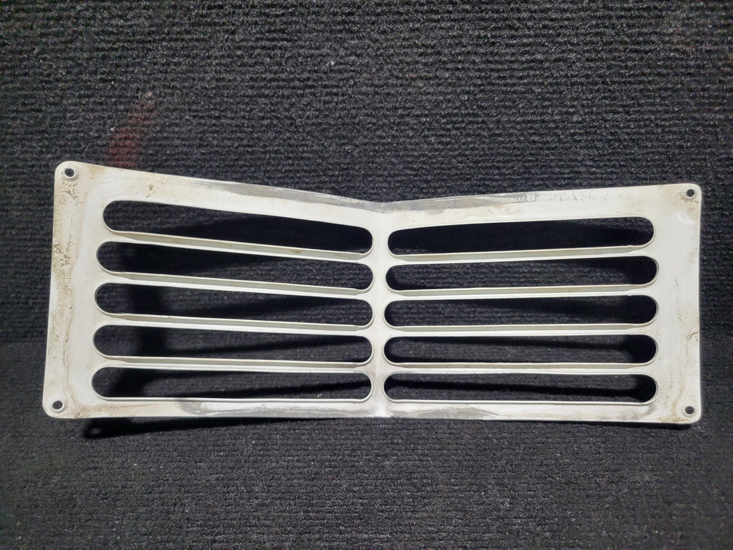 Fuselage Nose Grill - C-FJUO