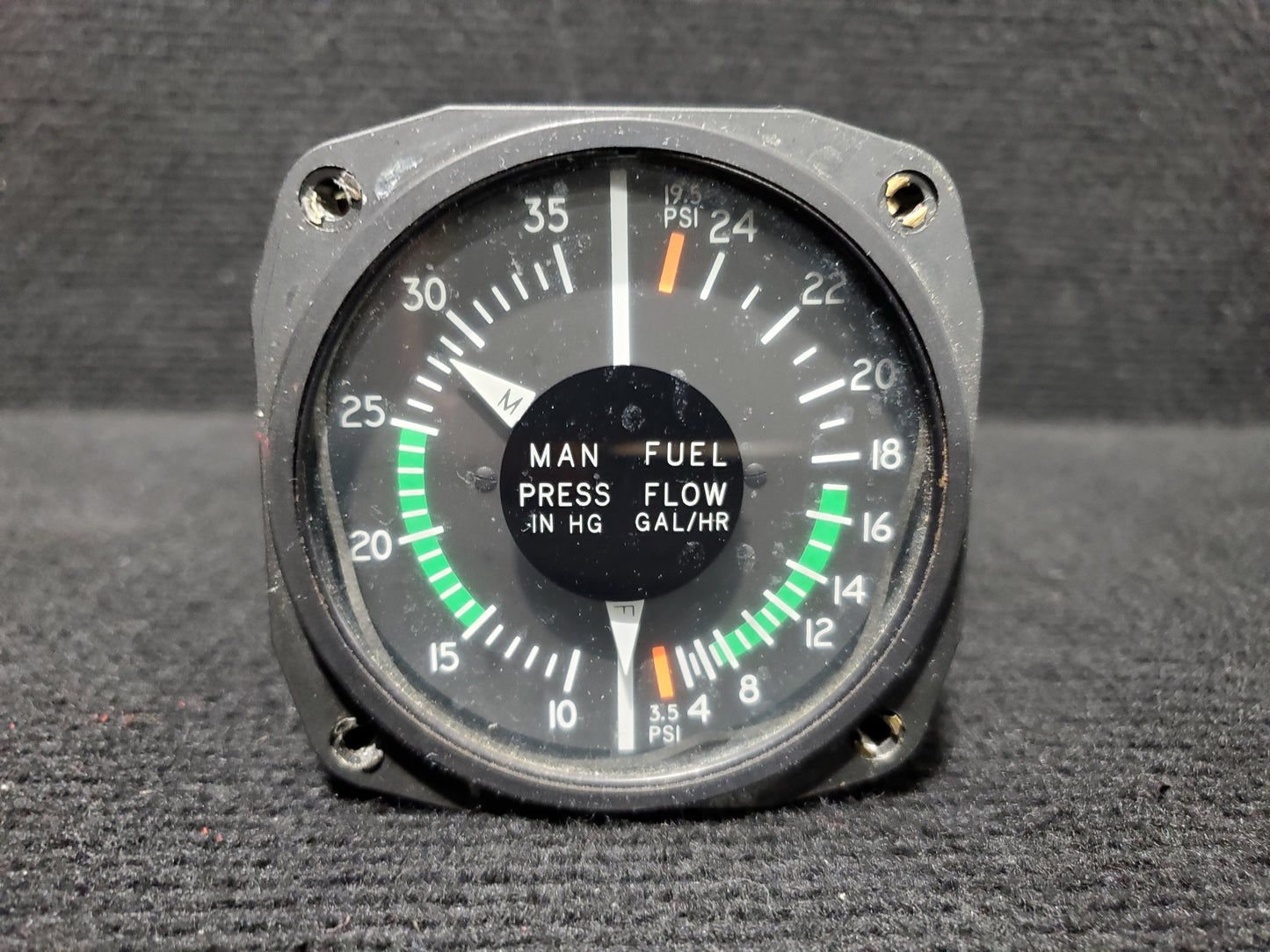 Manifold Pressure / Fuel Flow Indicator - C-FJEZ