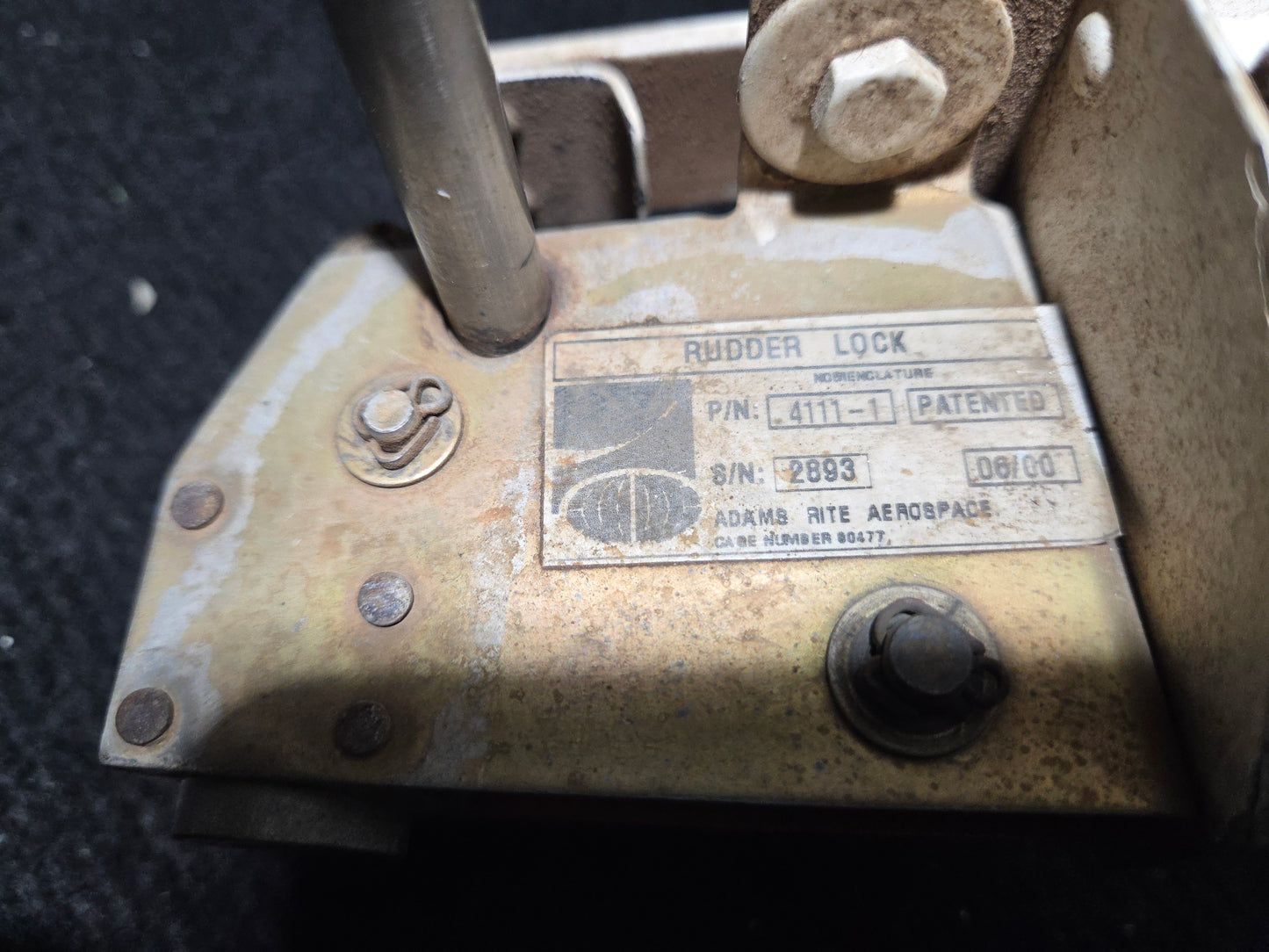 Rudder Gust Lock Assy - Aero Twin INC - Unknown Origin