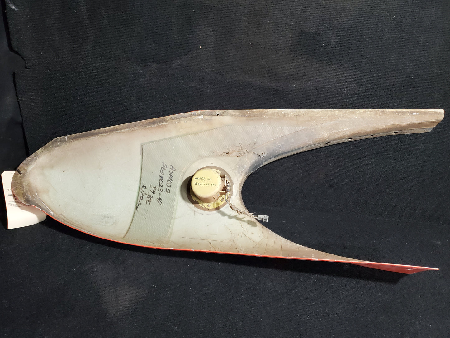 Wing Fairing Assy - LH Fwd - Cessna - 5Y-BUC