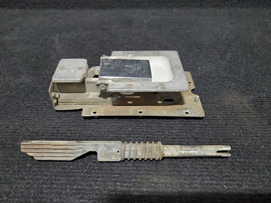 Door Latch Assy - LH - Cessna - C-GZXP