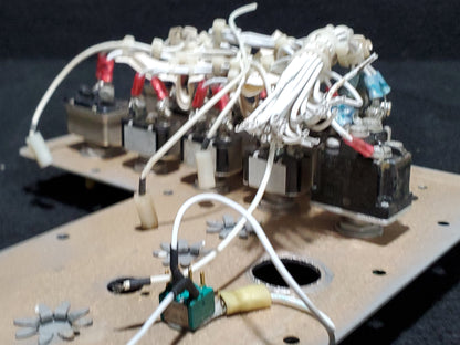 Switch Assy Plate - Cessna - 5H-TAZ