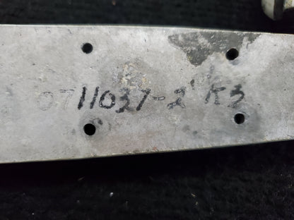 Hinge Set - Cessna - C-FJEZ