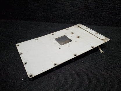 Access Cover w/ Courtesy Light - LH - Cessna - 5Y-ZBW