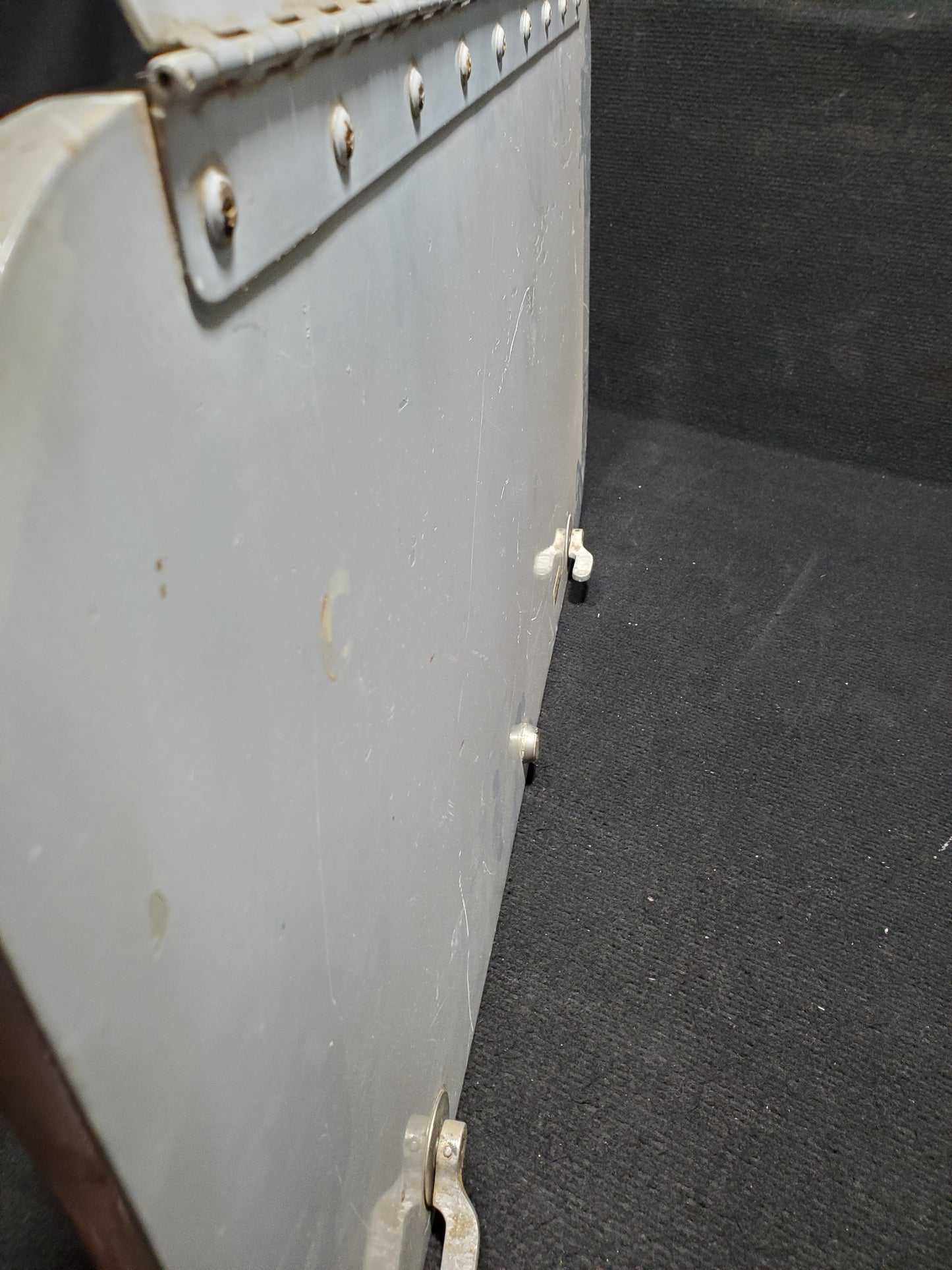 Cargo Pod Door Assy - FWD - Cessna 208B - 5H-TAZ