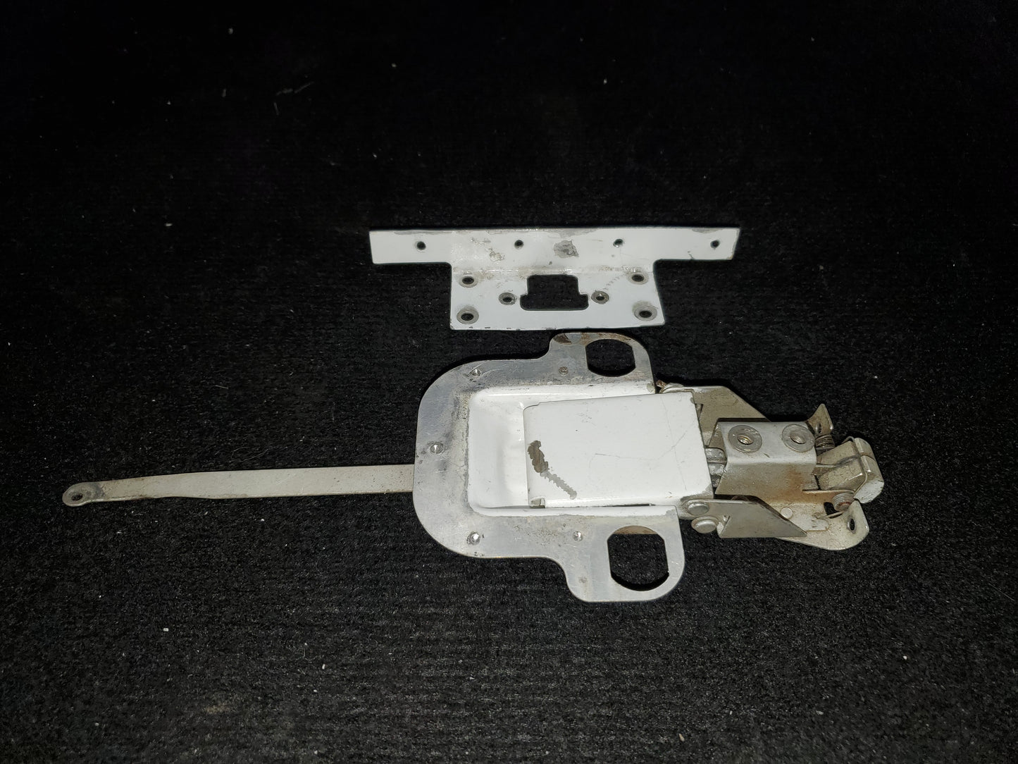Cabin Door Latch Assembly - 1 of 2 - C-FKXV