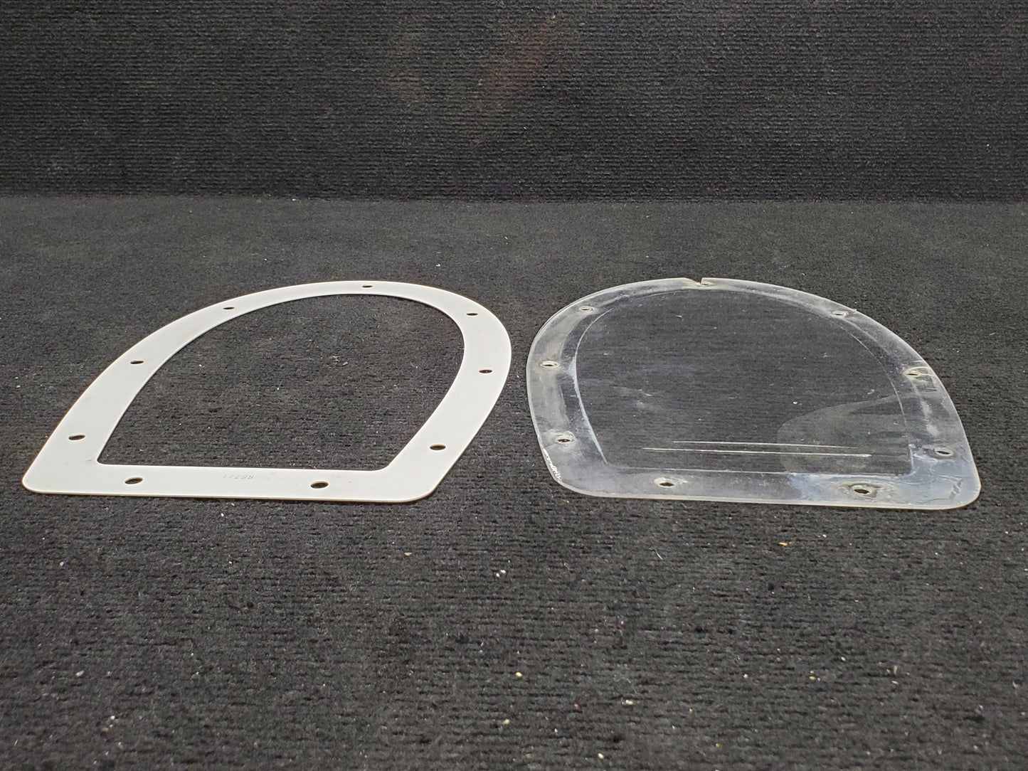 Landing Light Lens and Retainer - Cirrus - C-GDJL