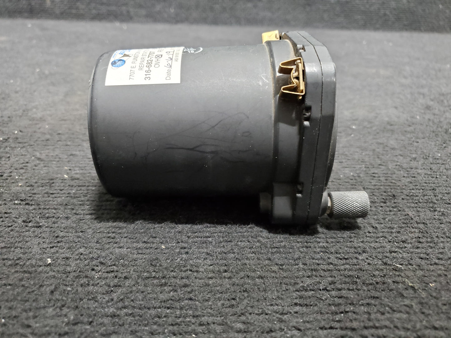 Altimeter - United Instruments - 5Y-ZBW