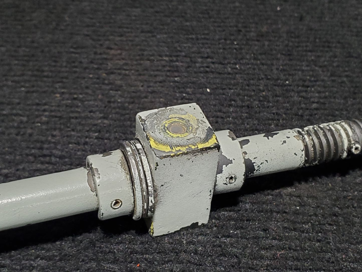 Screw Assy - Vertical Adjust - Pilot/CoPilot Seat - Cessna - C-MISC