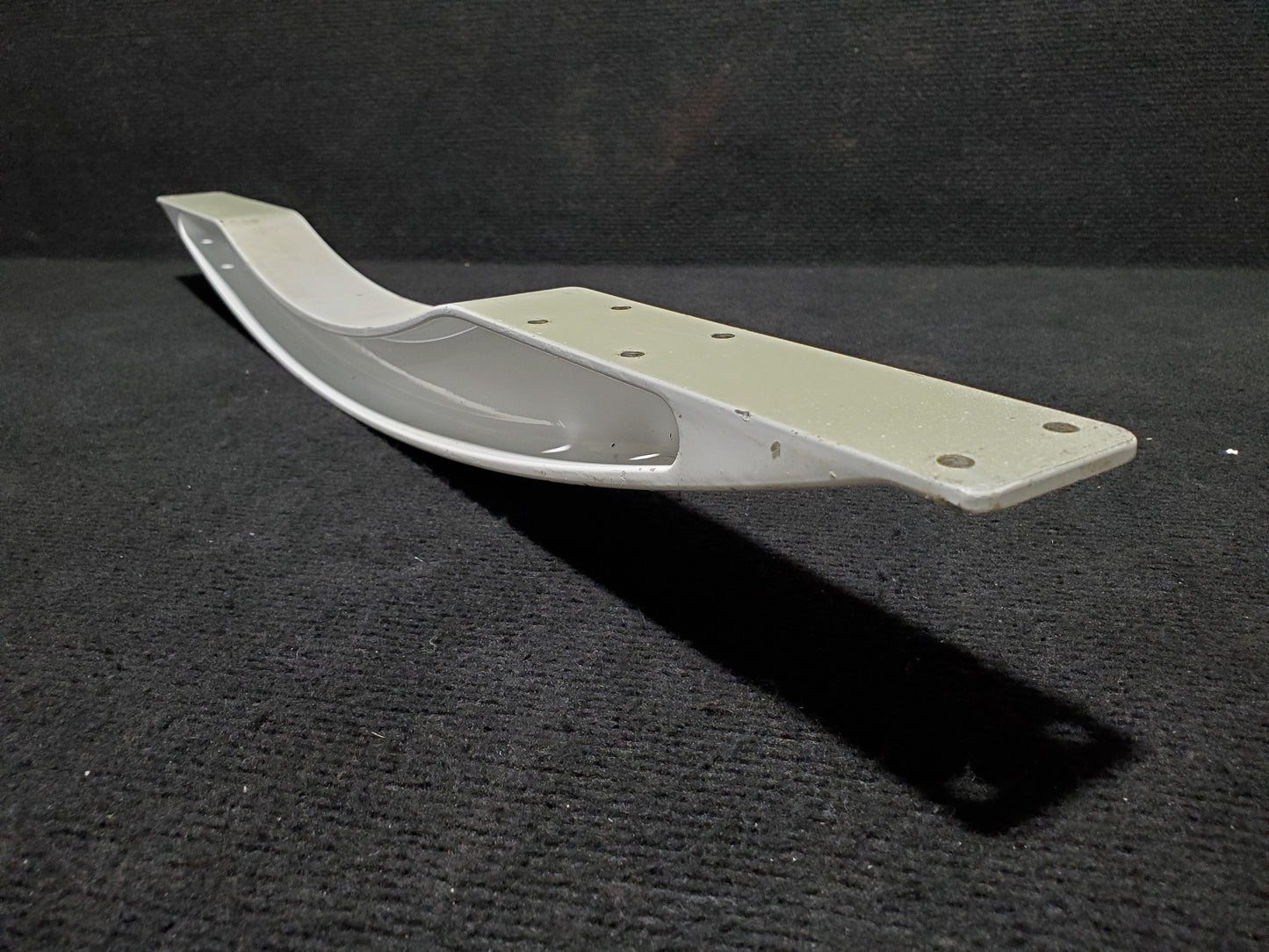 MLG Bay Stiffener - Cessna - 5Y-BUC