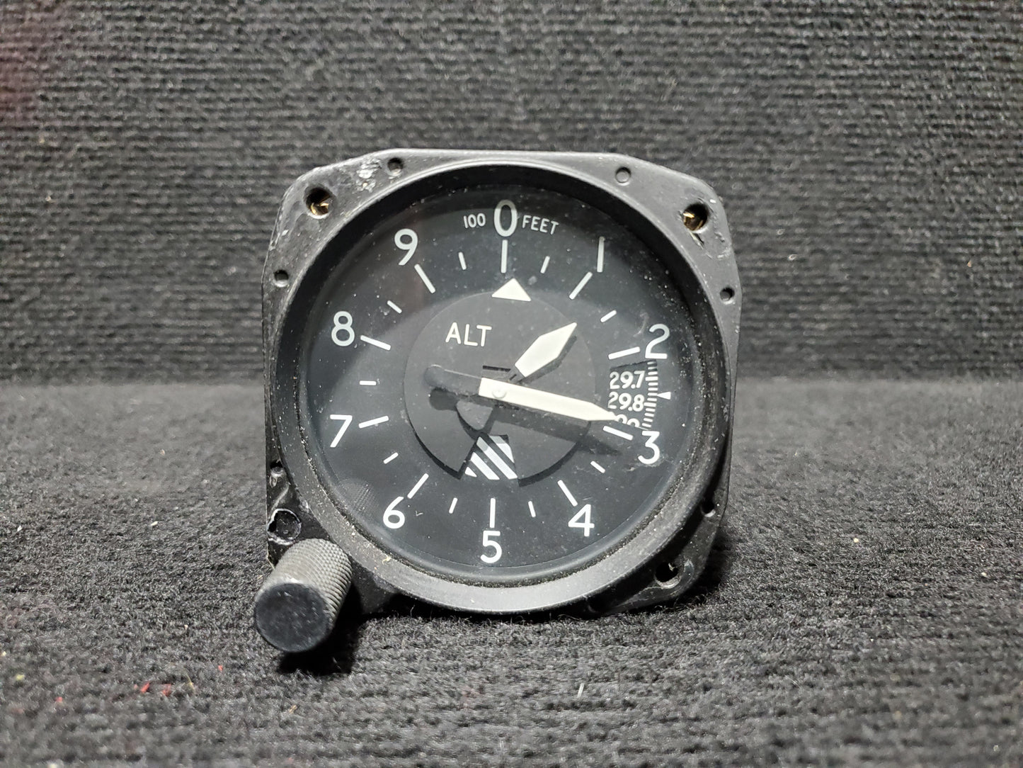 Altimeter - C-FJEZ