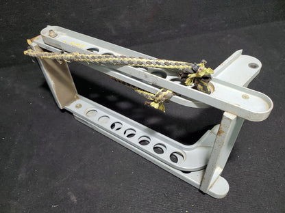 Crew Step Assembly - Cessna - 5H-NWA