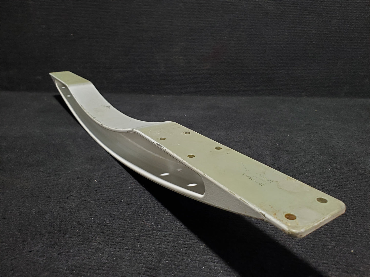 MLG Bay Stiffener - Cessna - 5H-TAZ