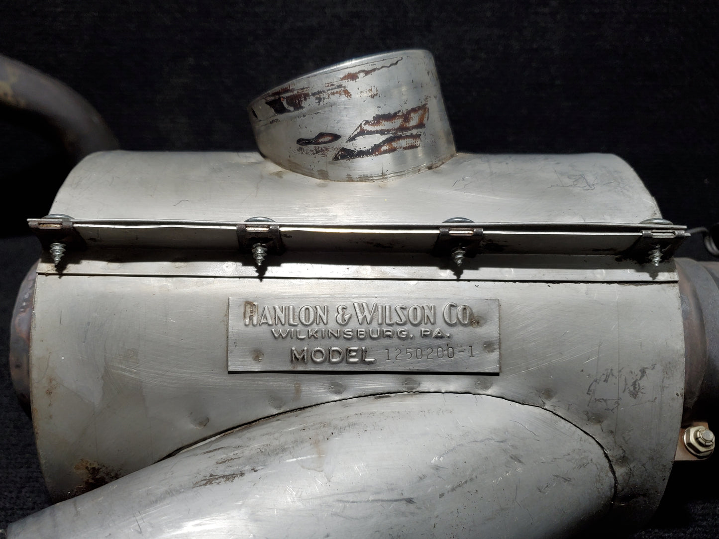 Exhaust Stack Assy LH - Hanlon and Wison - C-FMKY