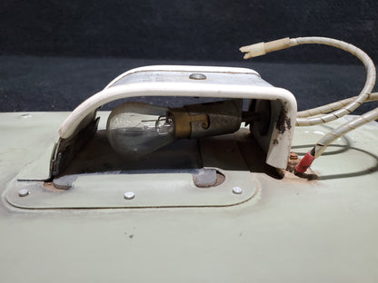Access Cover w/ Courtesy Light - RH - Cessna - 5H-TAZ