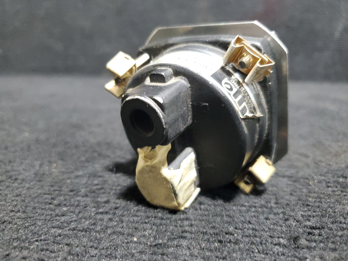 Manifold Pressure Guage - UMA - 5Y-FOO