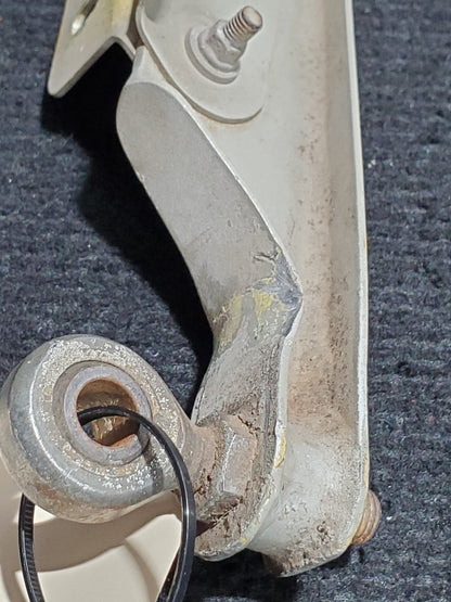 Cowl Door Hinge Assy - LH Aft - Cessna - 5Y-RNA