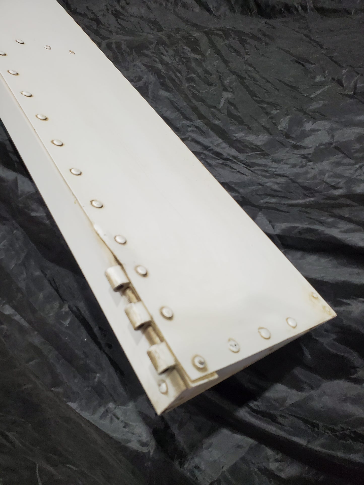 Spoiler - RH - Cessna - 5Y-RNA