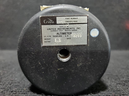 Altimeter - C-FJEZ