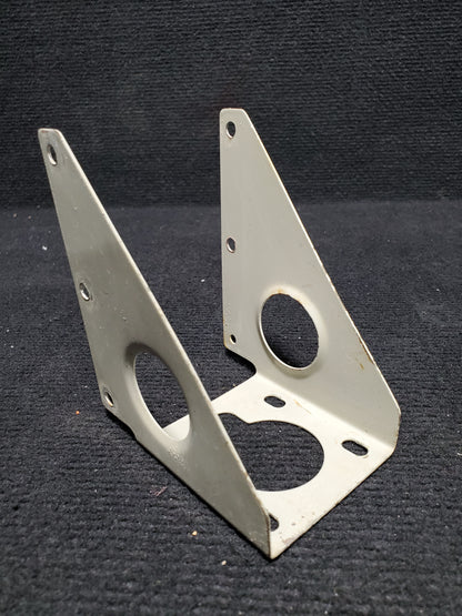 Fuel Filter Bracket - Cessna - 5Y-ZBW