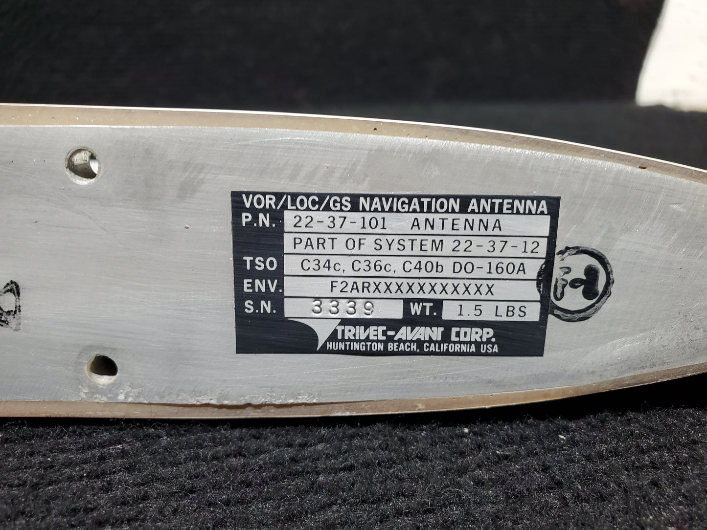 VOR/LOC/GS Navigation System - Trivec Avant Corp - 5H-NWA
