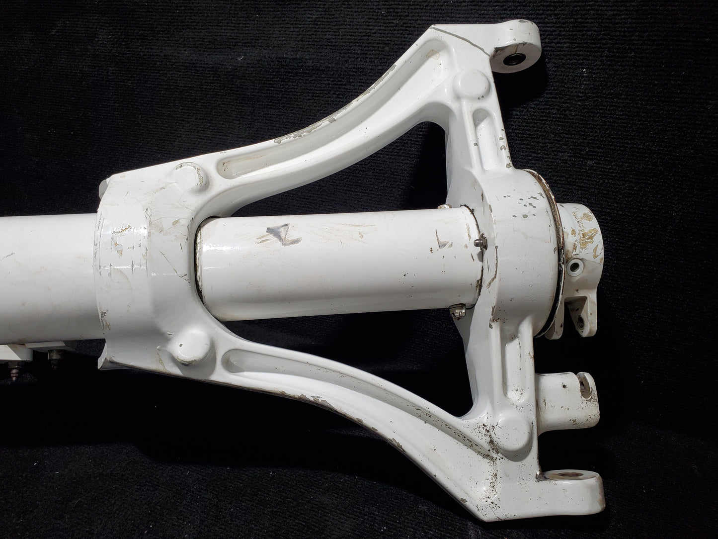 Nose Landing Gear Assembly - Cessna - 5Y-MME
