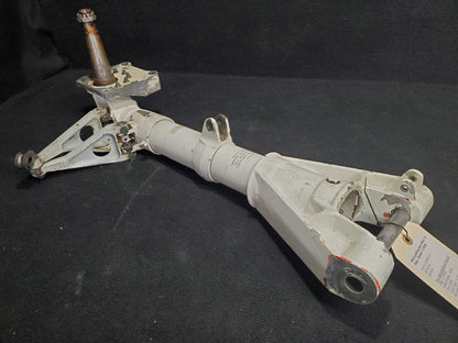 Main Landing Gear Strut Assy RH - Cessna - C-FSYN