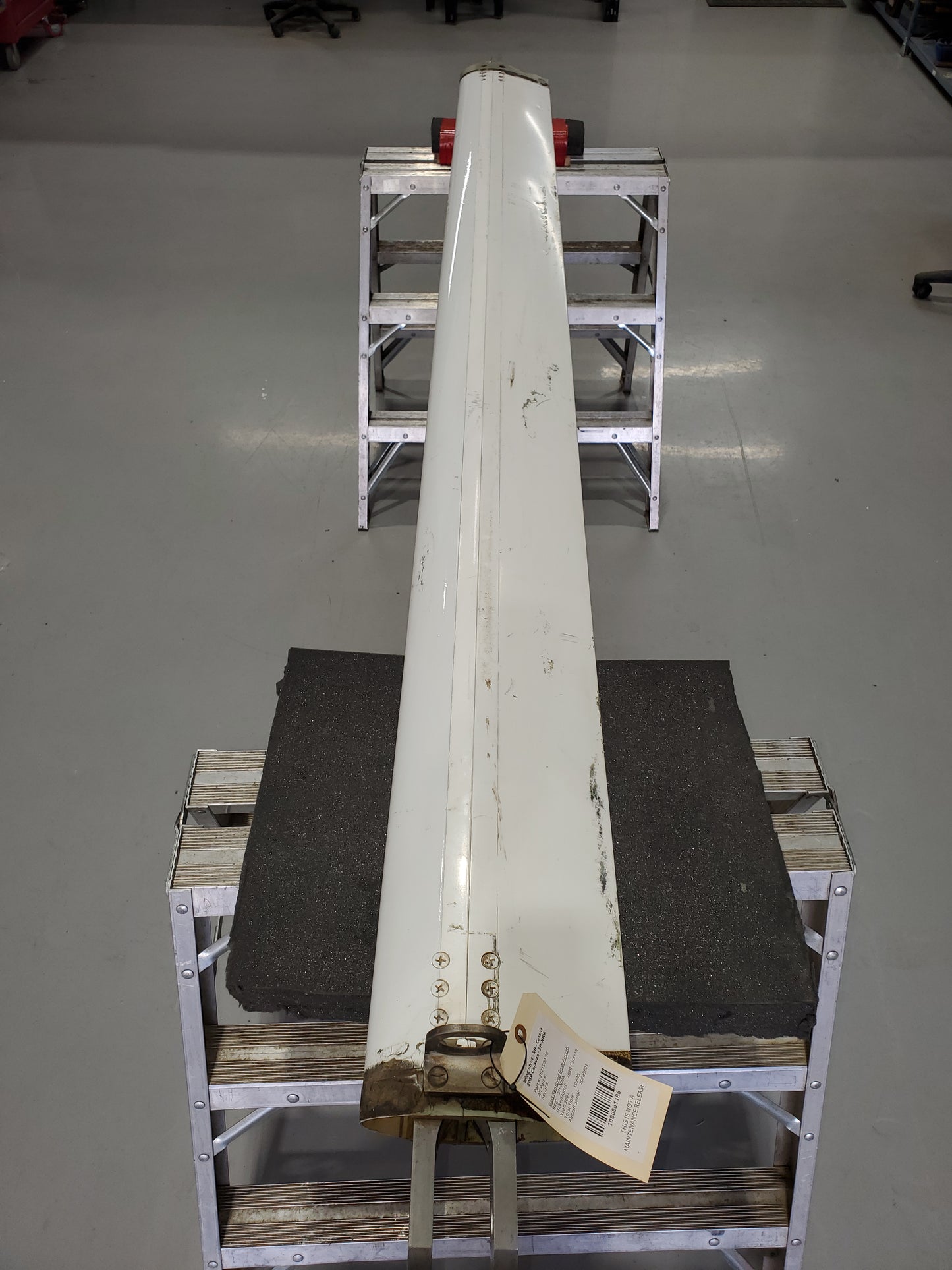 Wing Strut - RH - Cessna 208B Caravan - 5H-NWA