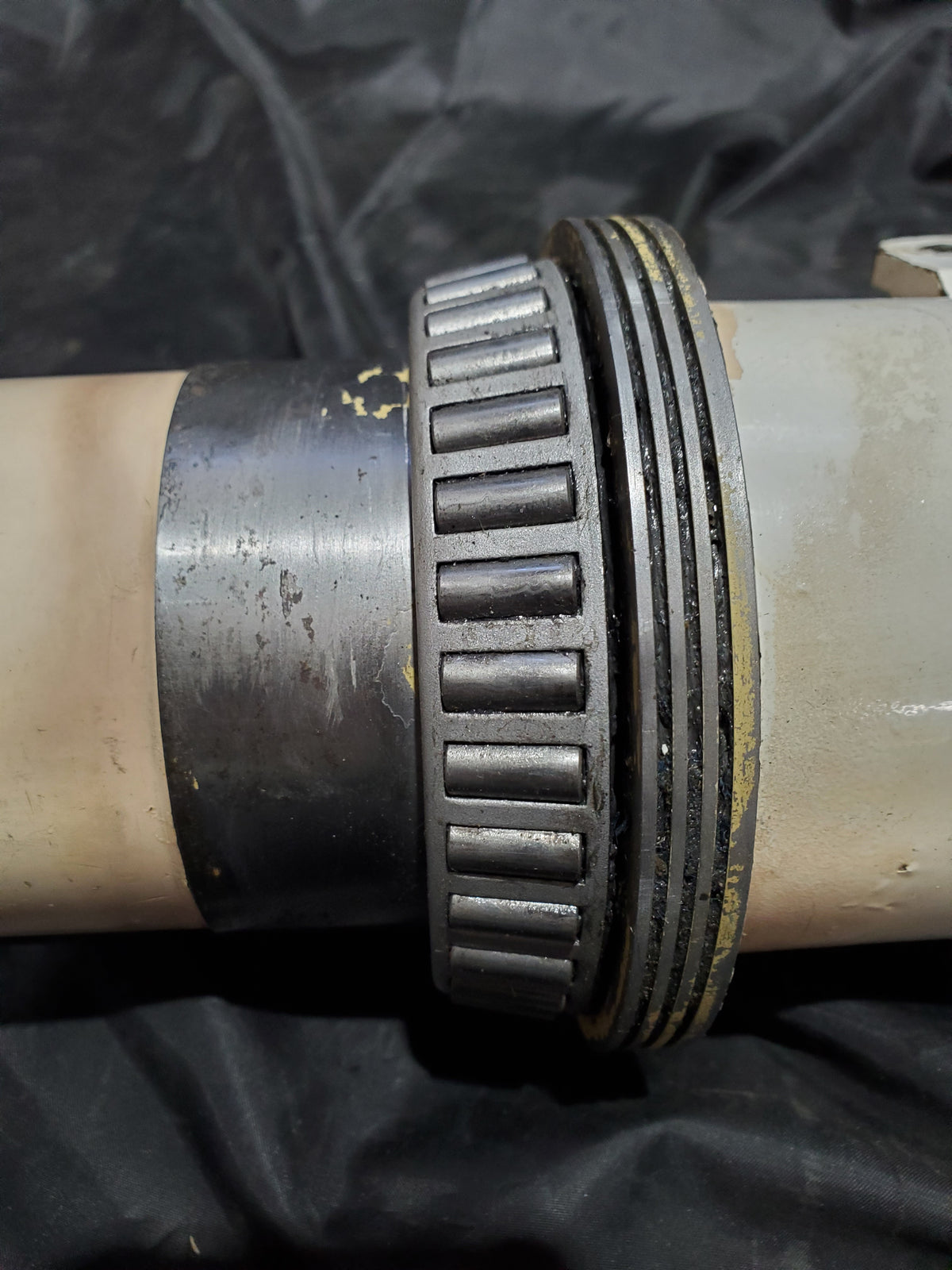 Outer Nose Gear Barrel Assy - Cessna - OO-SEX