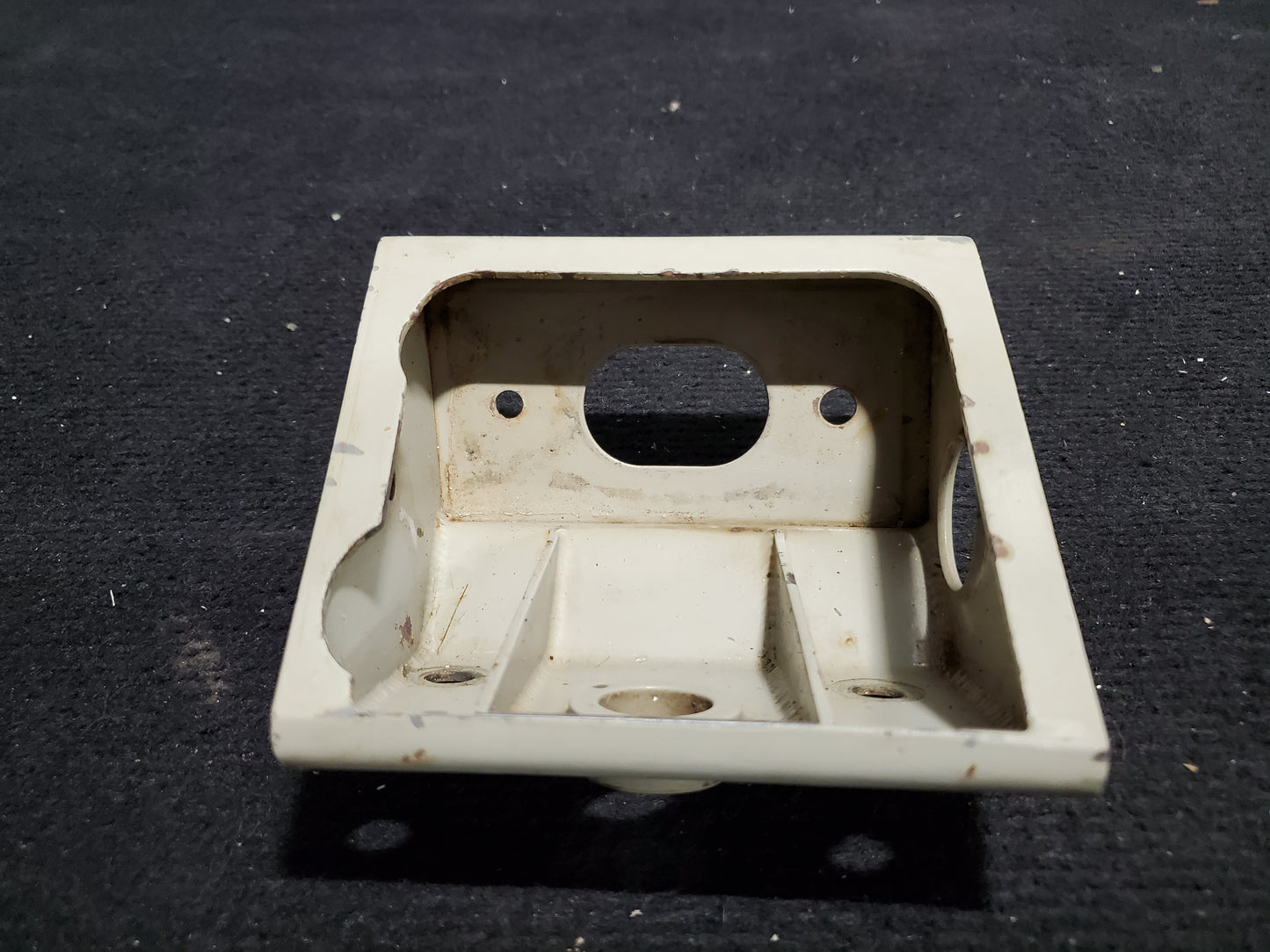 Engine Mount Bracket Assy - Lower LH - Cessna - Unknown Origin