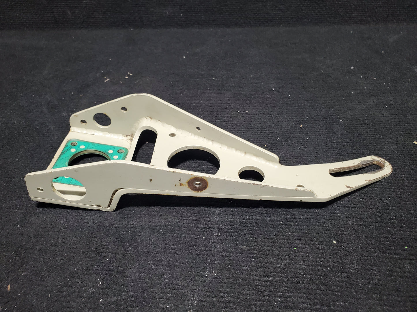 Alternator Arm Assy - Cessna - 5Y-ZBW