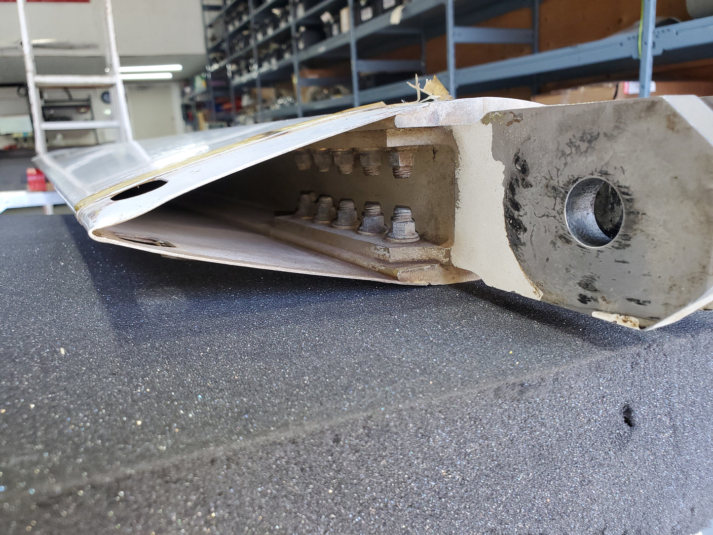 Wing Strut - LH - Cessna 208B Caravan - 5Y-ZBW