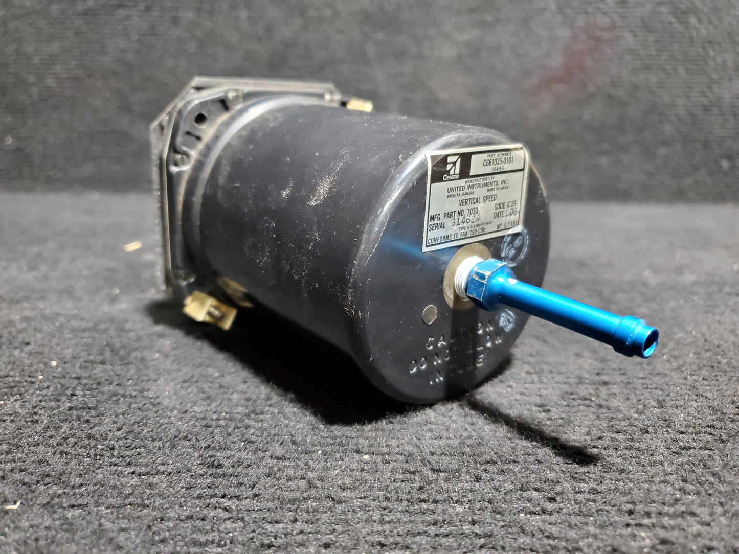Vertical Speed Indicator - United Instruments - 5H-TAZ