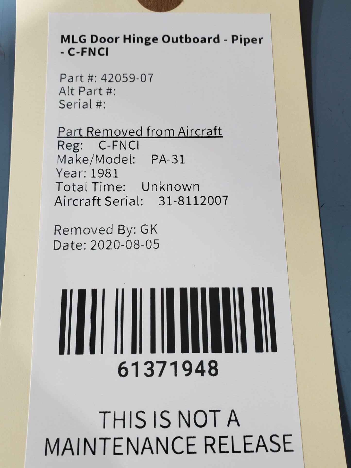 MLG Door Hinge Outboard - Piper - C-FNCI