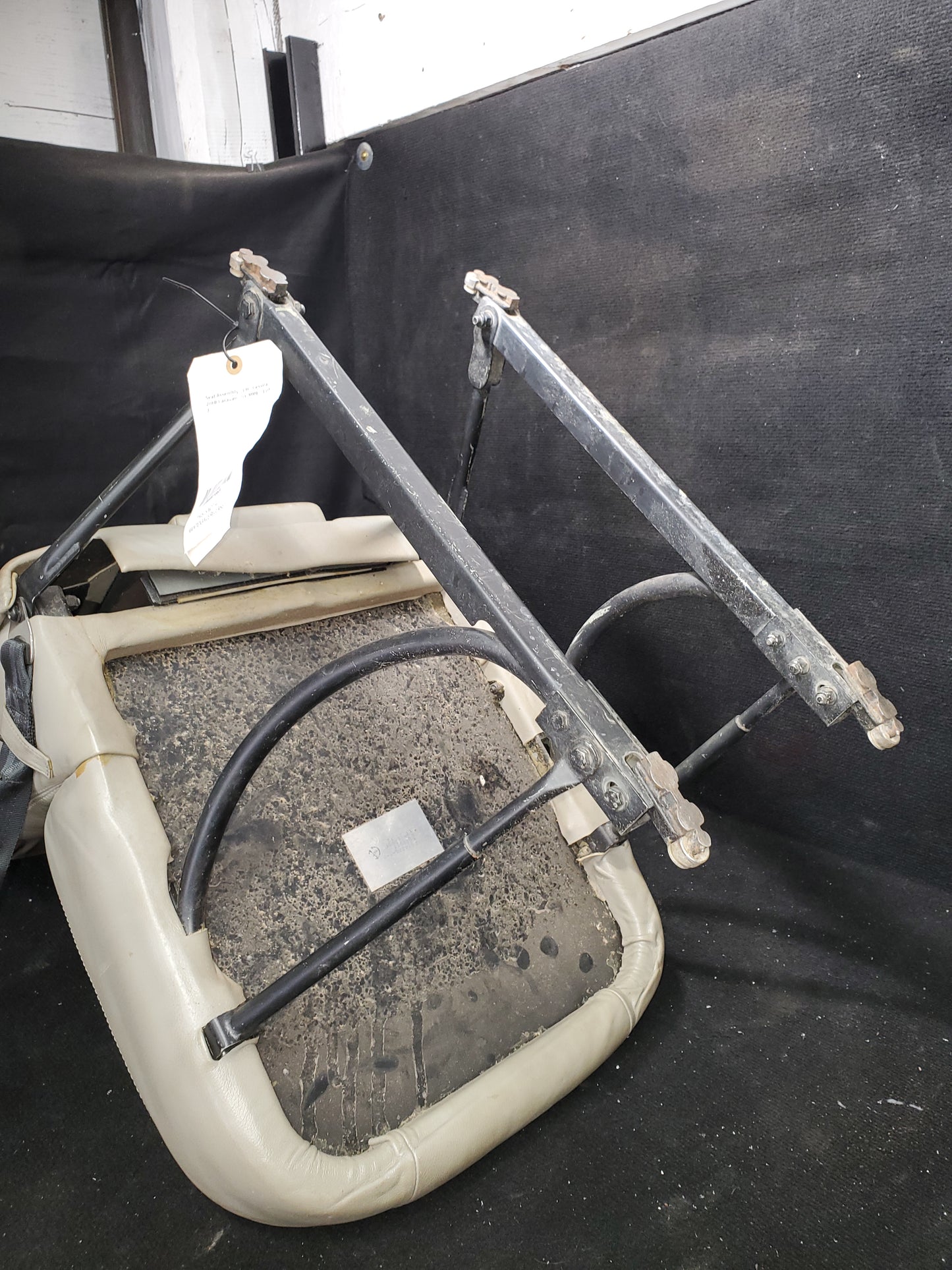 Seat Assembly - LH - Cessna - 208B Caravan - 5Y-MME - 1 of 3