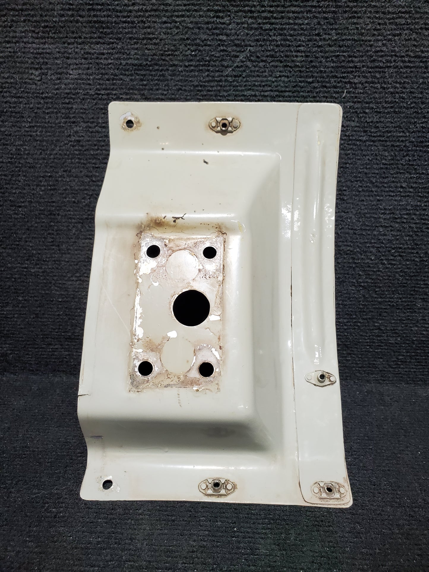Induction Air Plenum Panel - Cessna - 5Y-RNA
