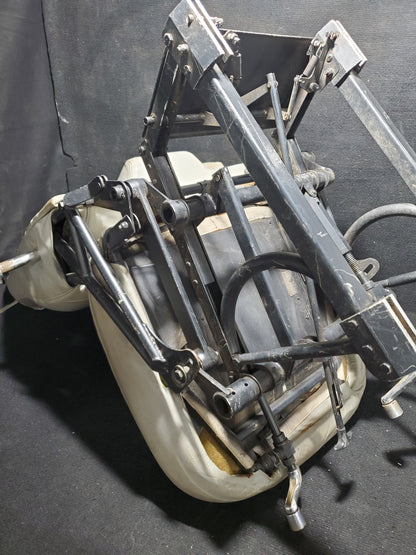Seat Assembly - Crew Seat - 1 of 2 - Cessna - 5H-TAZ