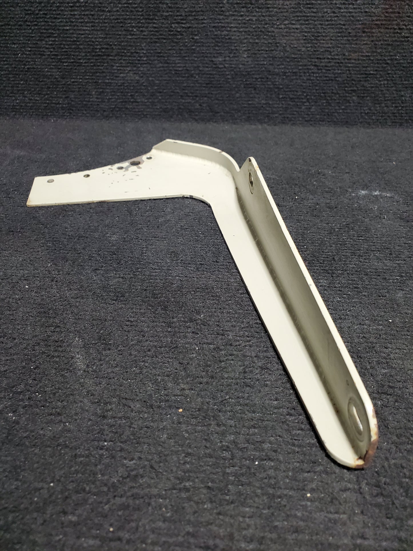 Oil Cooler Mounting Bracket - Lower - Cessna - 5Y-MME