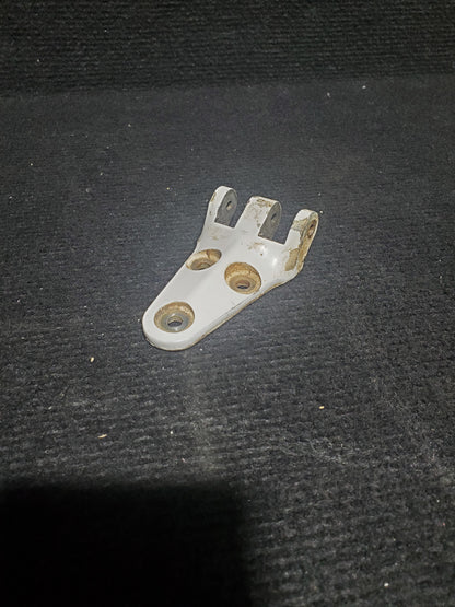 Hinge-Door LH LWR Aft - Cessna - 5Y-ZBW