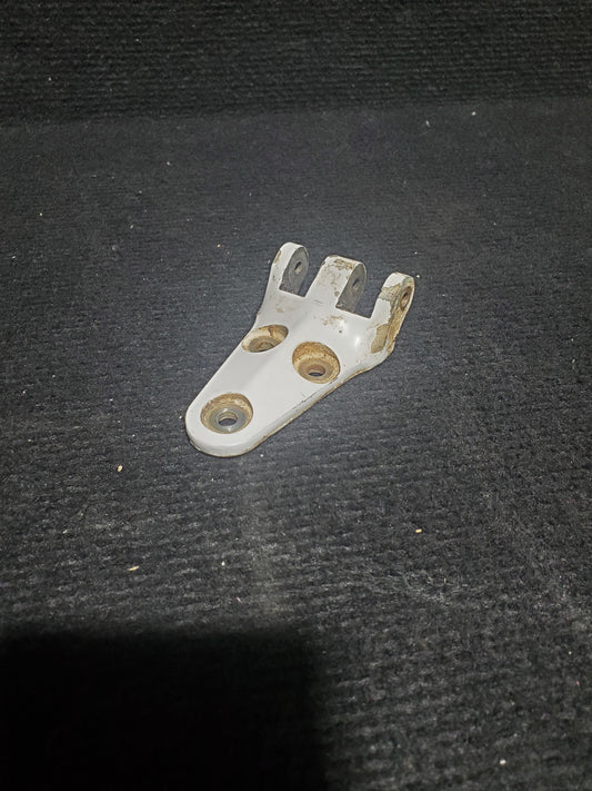 Hinge-Door LH LWR Aft - Cessna - 5Y-ZBW