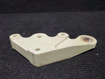 Elevator Pushrod Arm Assy - Cessna - 5H-TAZ