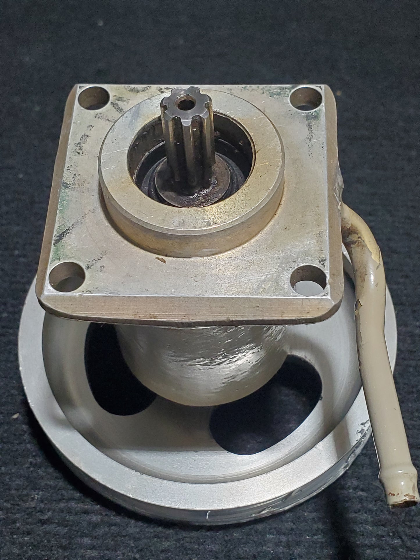 Elbow Assy LH Aft - A/C - Cessna - 5H-NWA